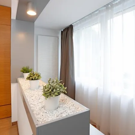 Platinum With 2 Bedrooms Апартаменты *