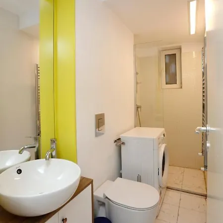 Platinum With 2 Bedrooms Bucharest