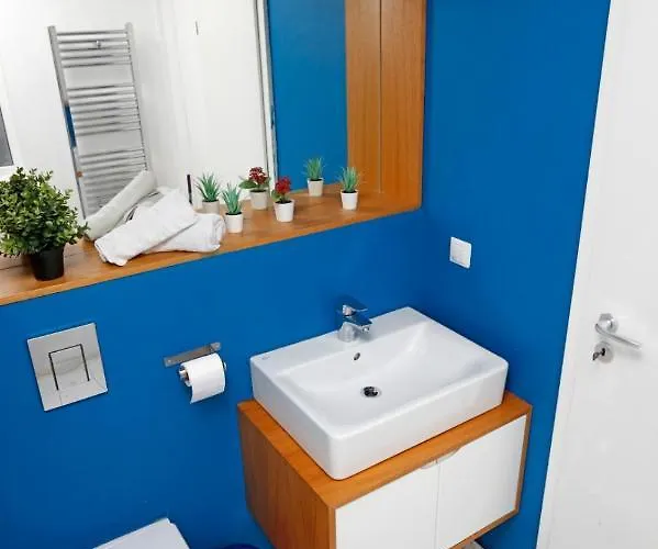Platinum With 2 Bedrooms Bucharest